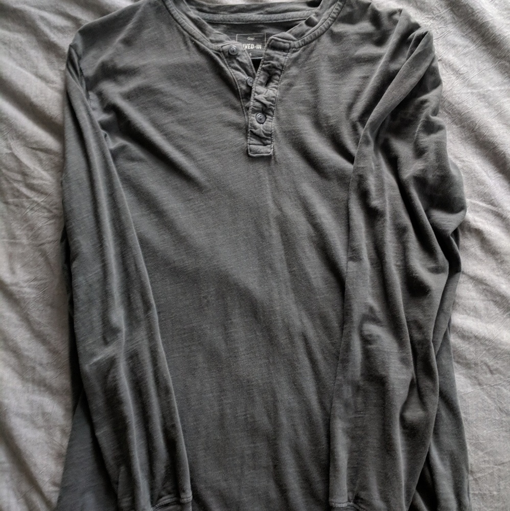 It doesnt fit me. Wore it twice.